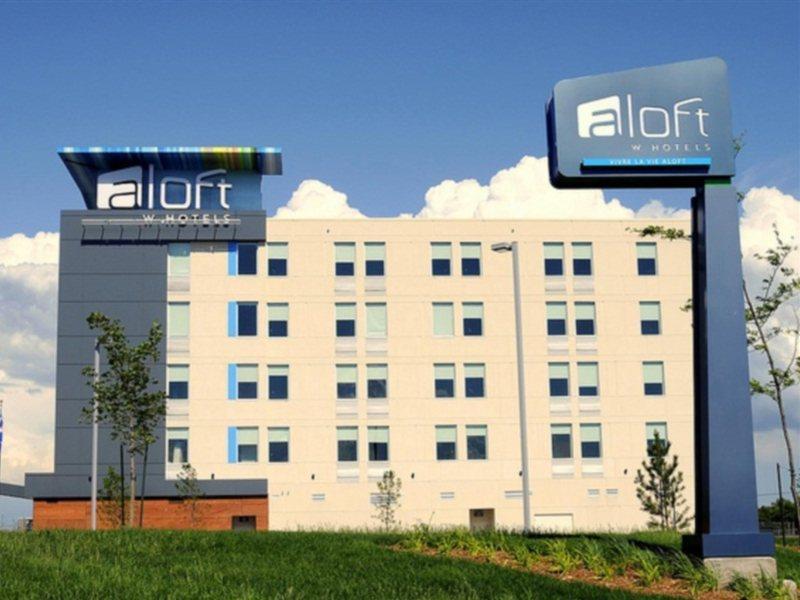 Aloft Montreal Airport Hotel Дорвал Екстериор снимка